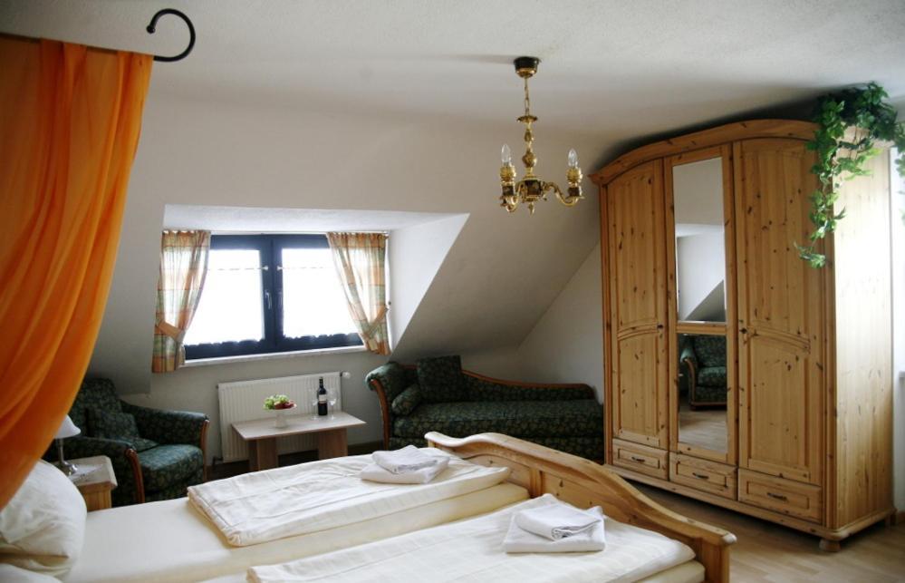Hotel Am Markt Kleinblittersdorf Kültér fotó